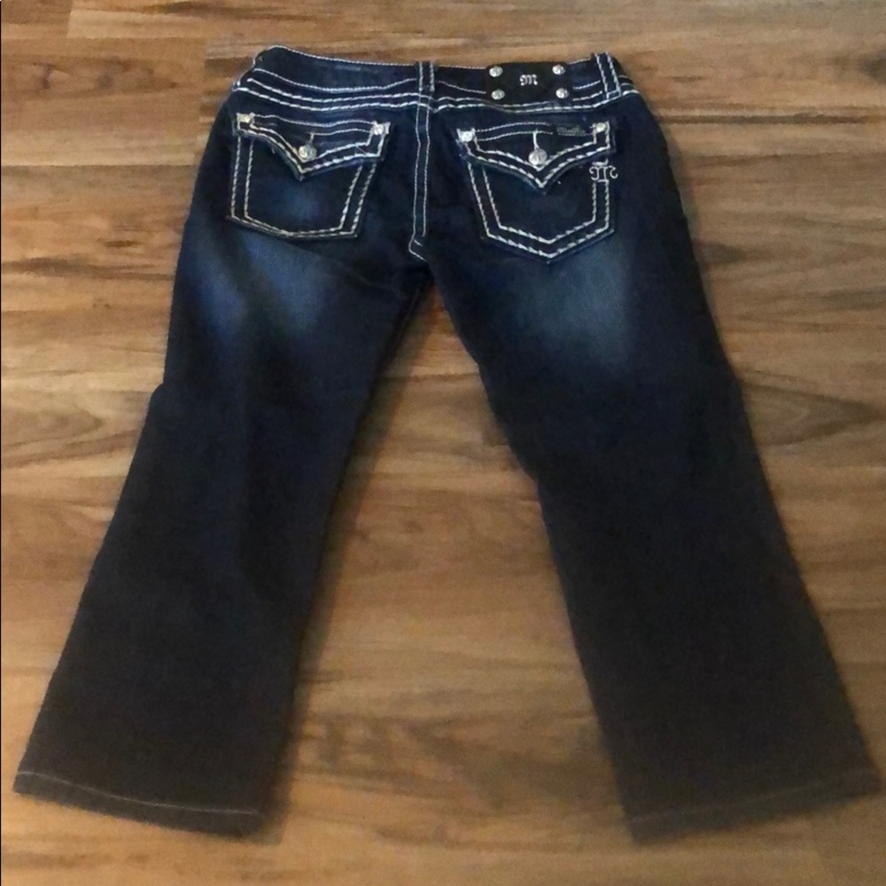 Miss Me size 28 signature cuffed capri